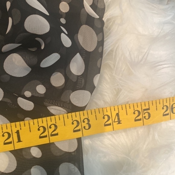 Like new Women’s Nicola sz XL polkadot button down three-quarter sleeve top - Picture 6 of 6